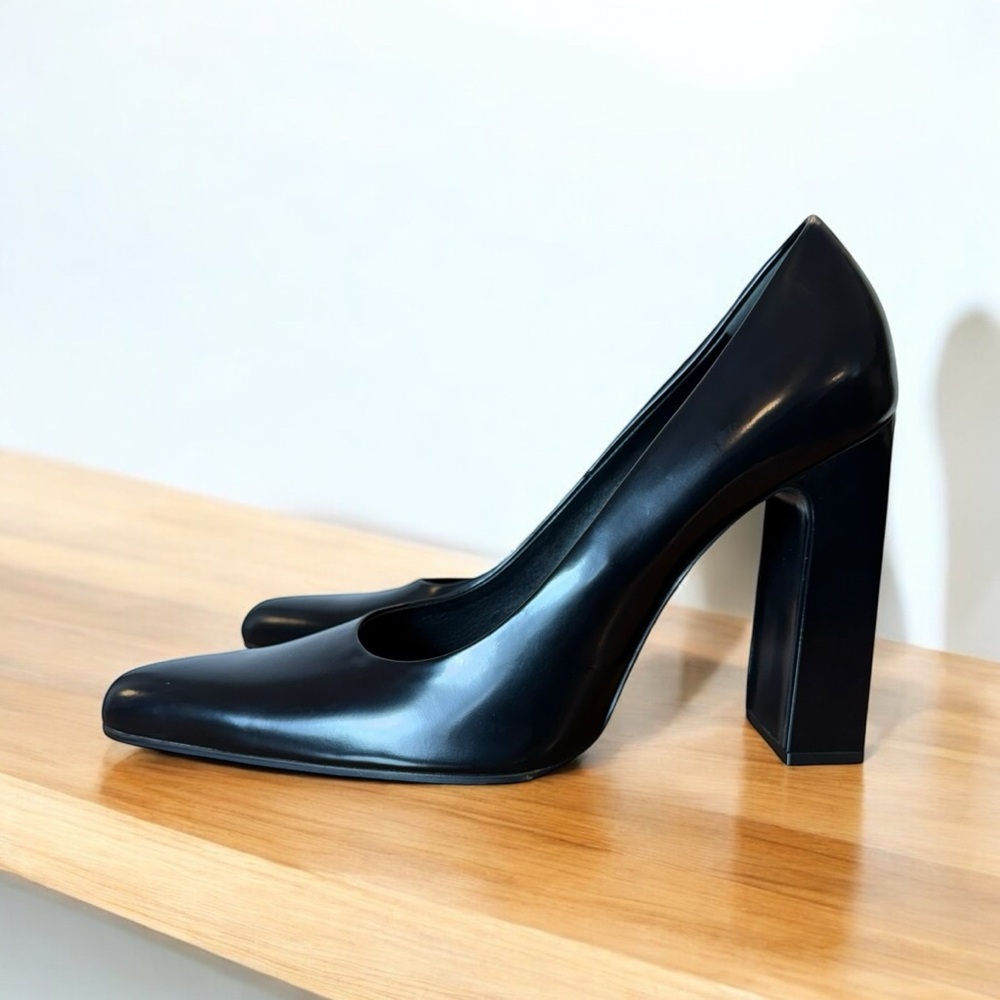 Balenciaga Women’s Black Square-Toe Leather Pumps Size 40.5 (Us 10-10.5)